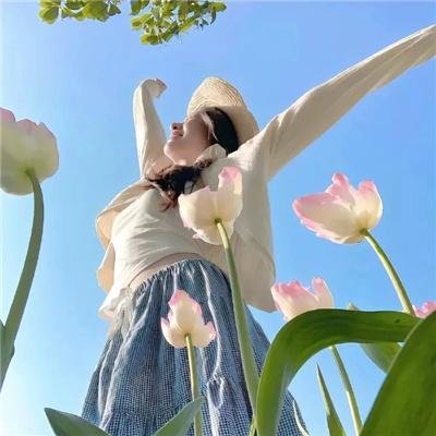 吞噬太阳的女子